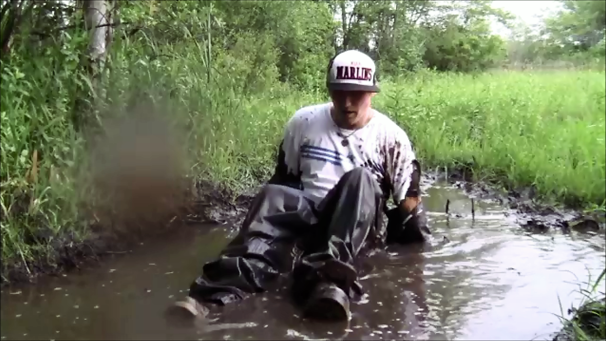 jace-drunk-goes-down-in-mudd-trashes-wo_